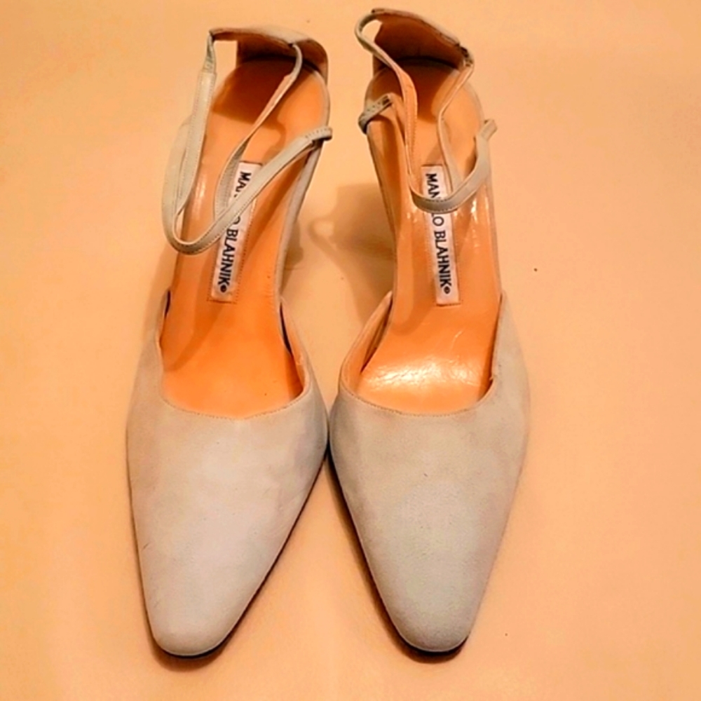 Manola Blahnik - Picture 3 of 8